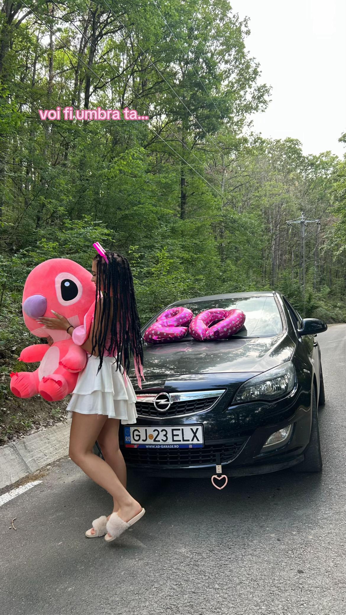 @𝓔𝓵𝓮𝓷𝓪🩷
