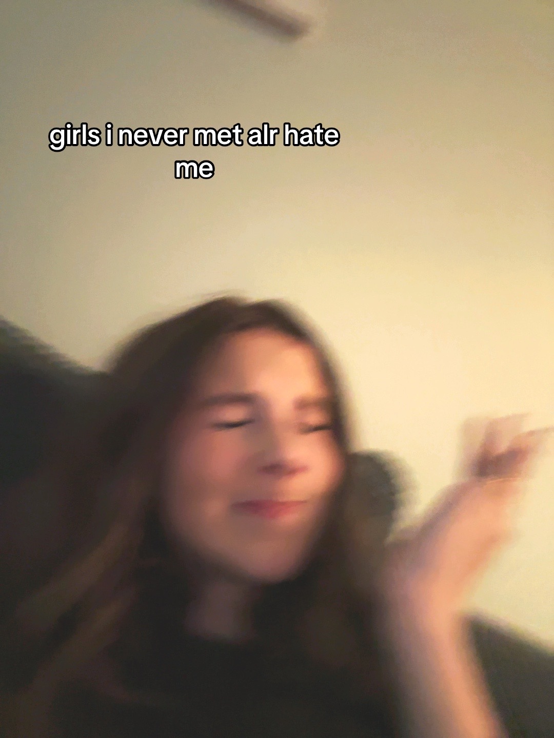 @⃟