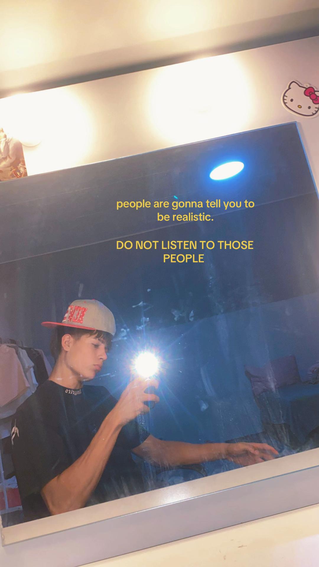 @𝓷𝓸𝓿𝓪𝓴💫