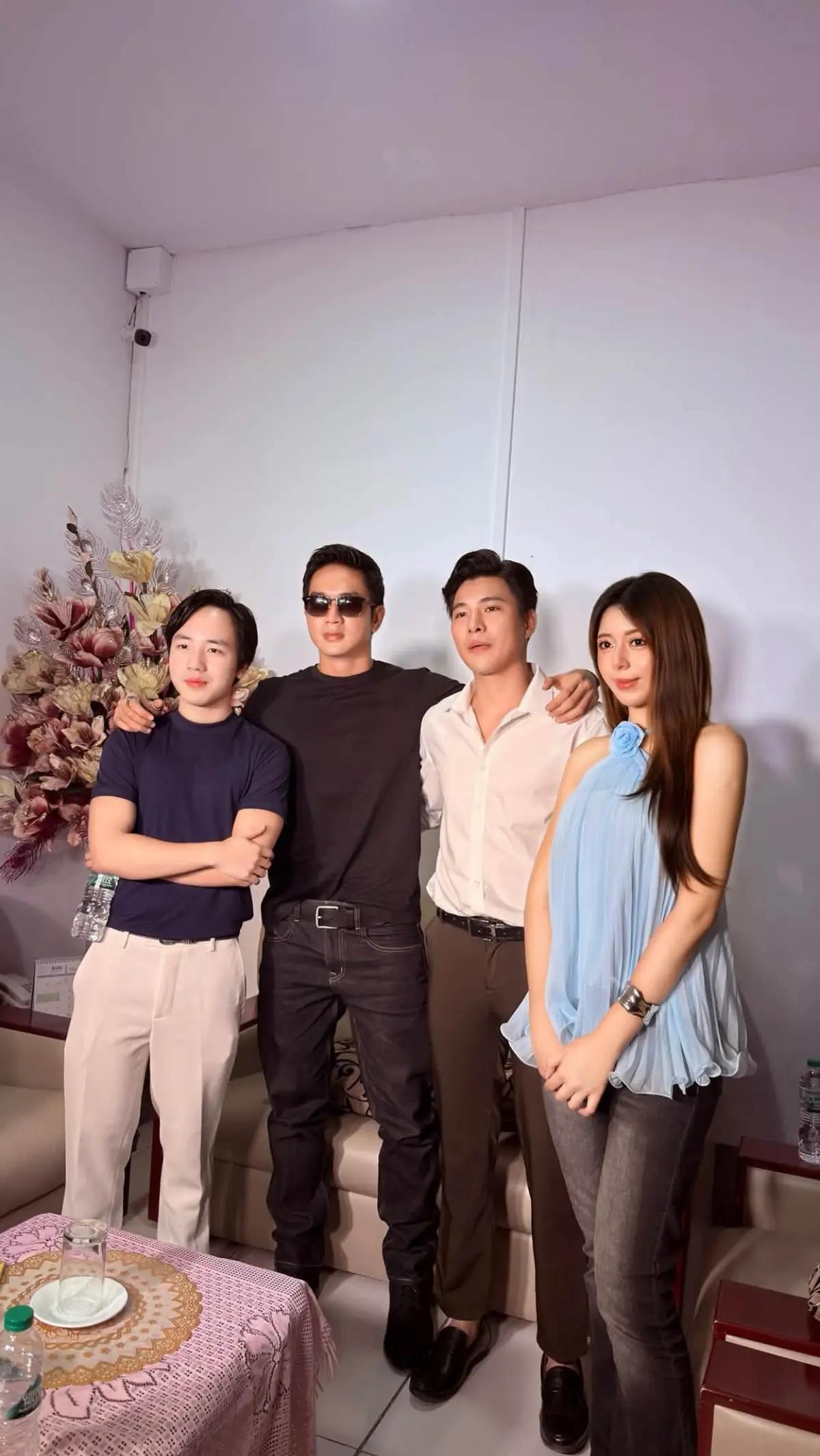 @RoseLay(A C M)<Official>🎬