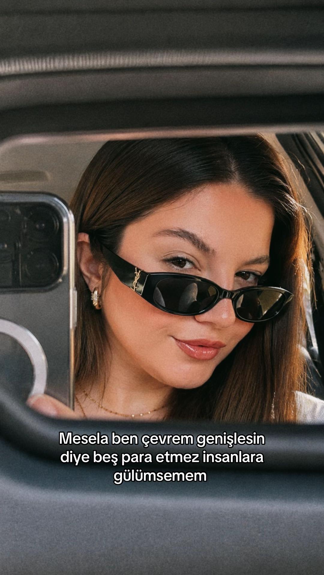 @Elif Kavalcı