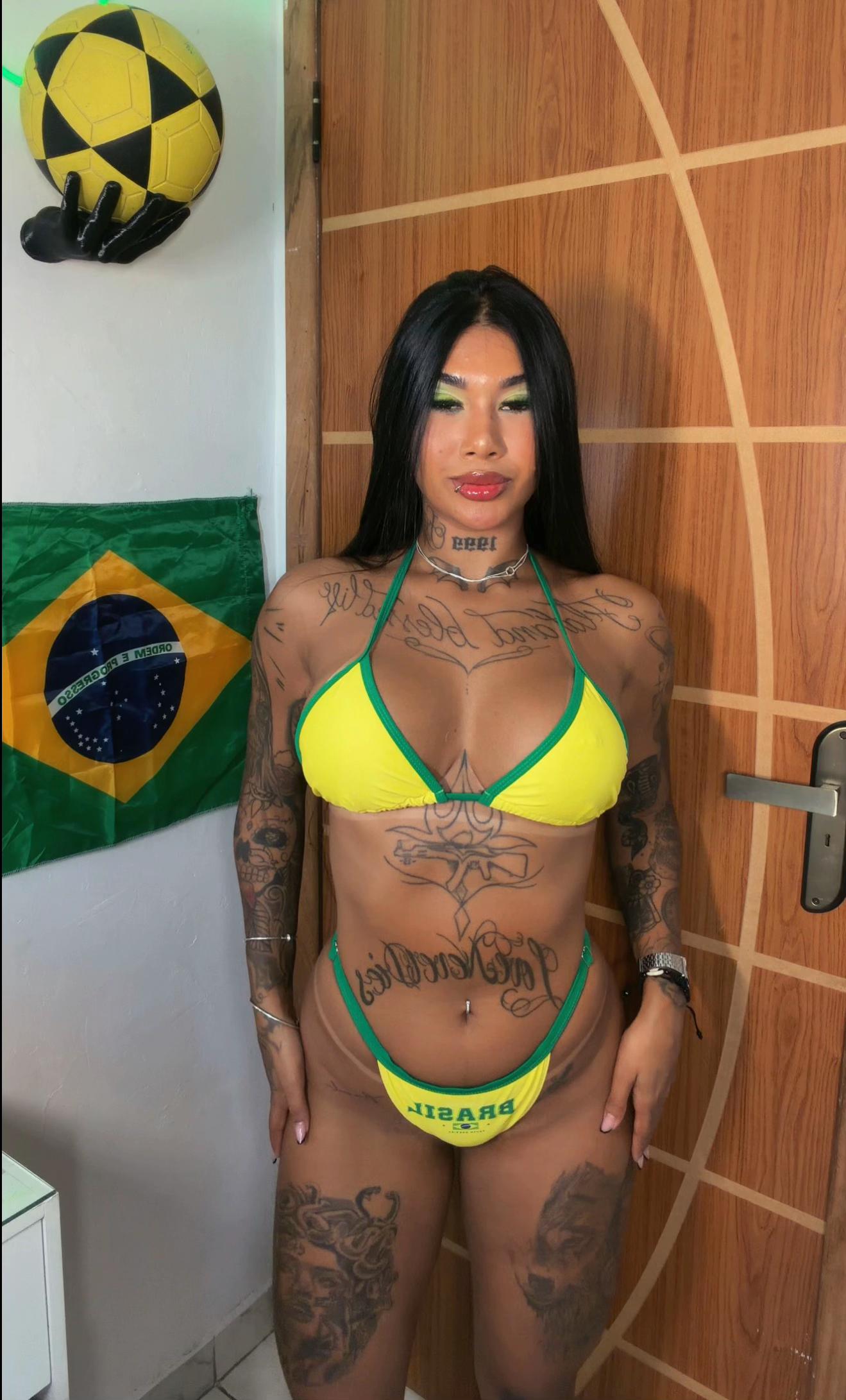 @Larissa Azevedo