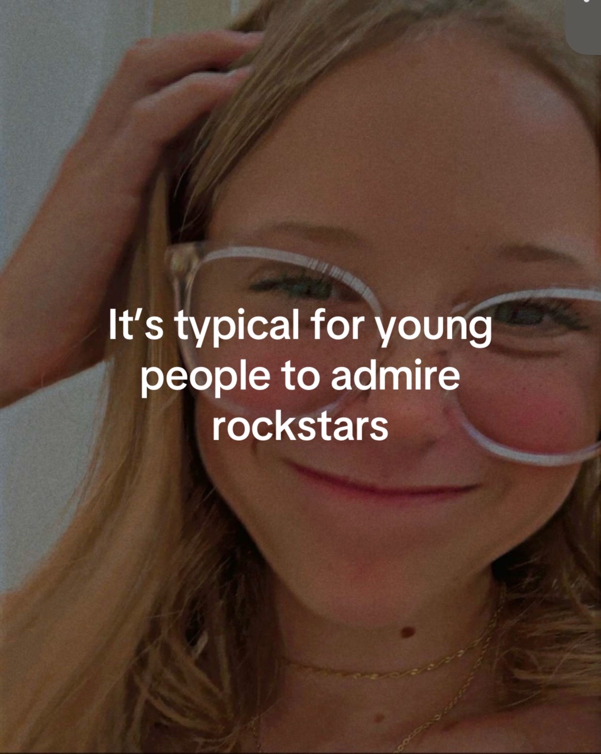 @⃟