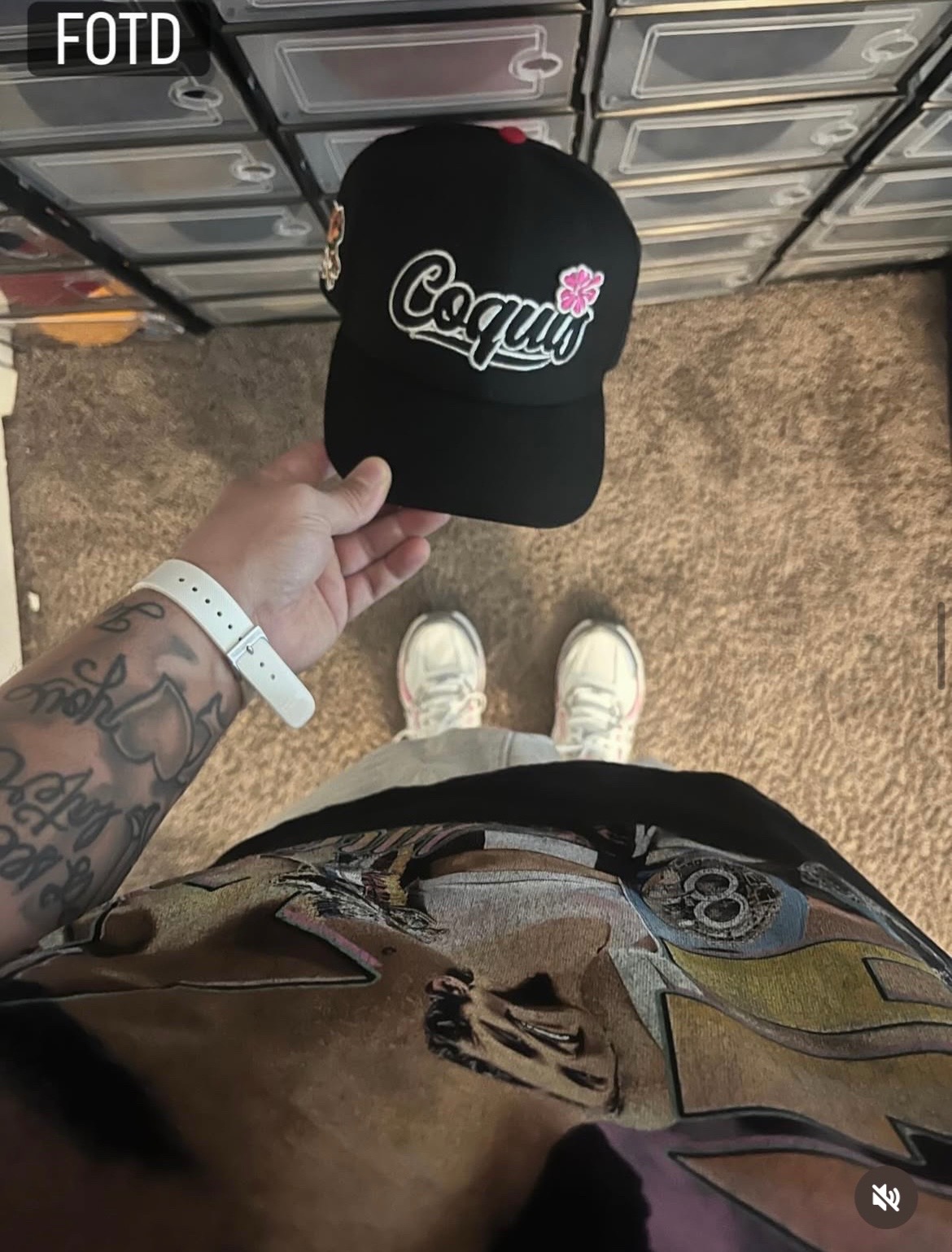 @LV