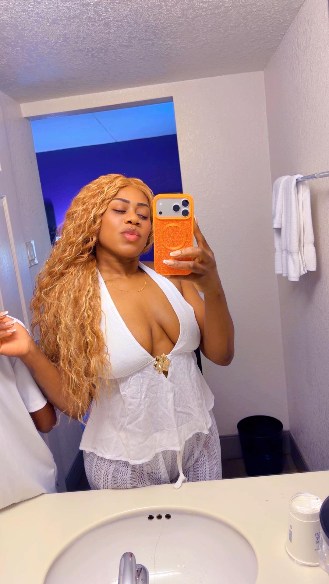 @lolyintheusa