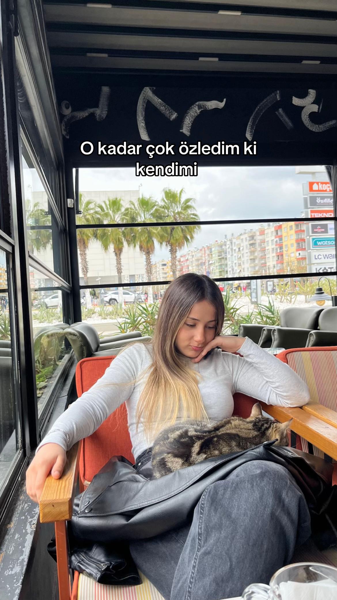 @Elif Tanrıverdi