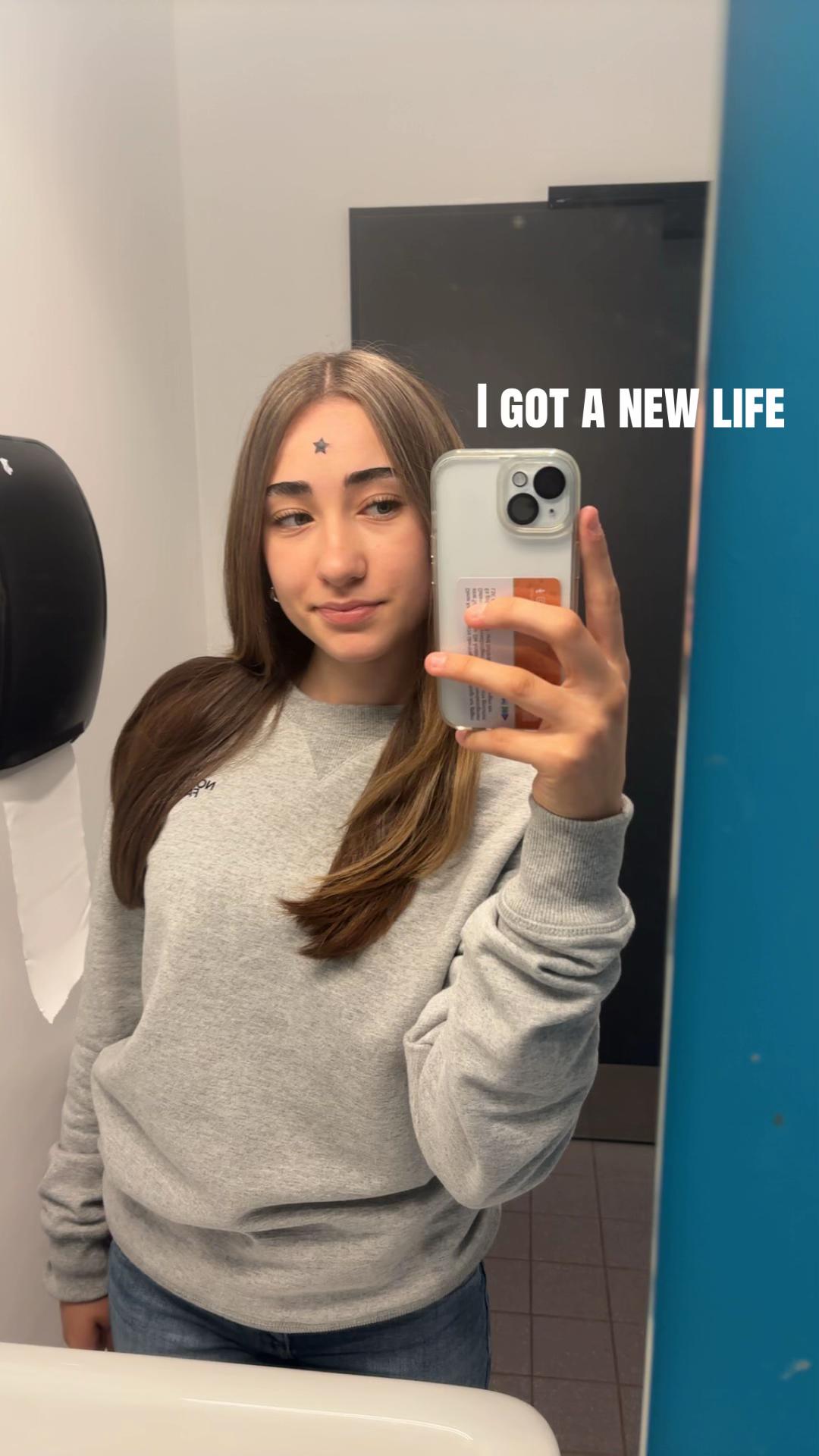 @ᵐⁱᵃ🦇