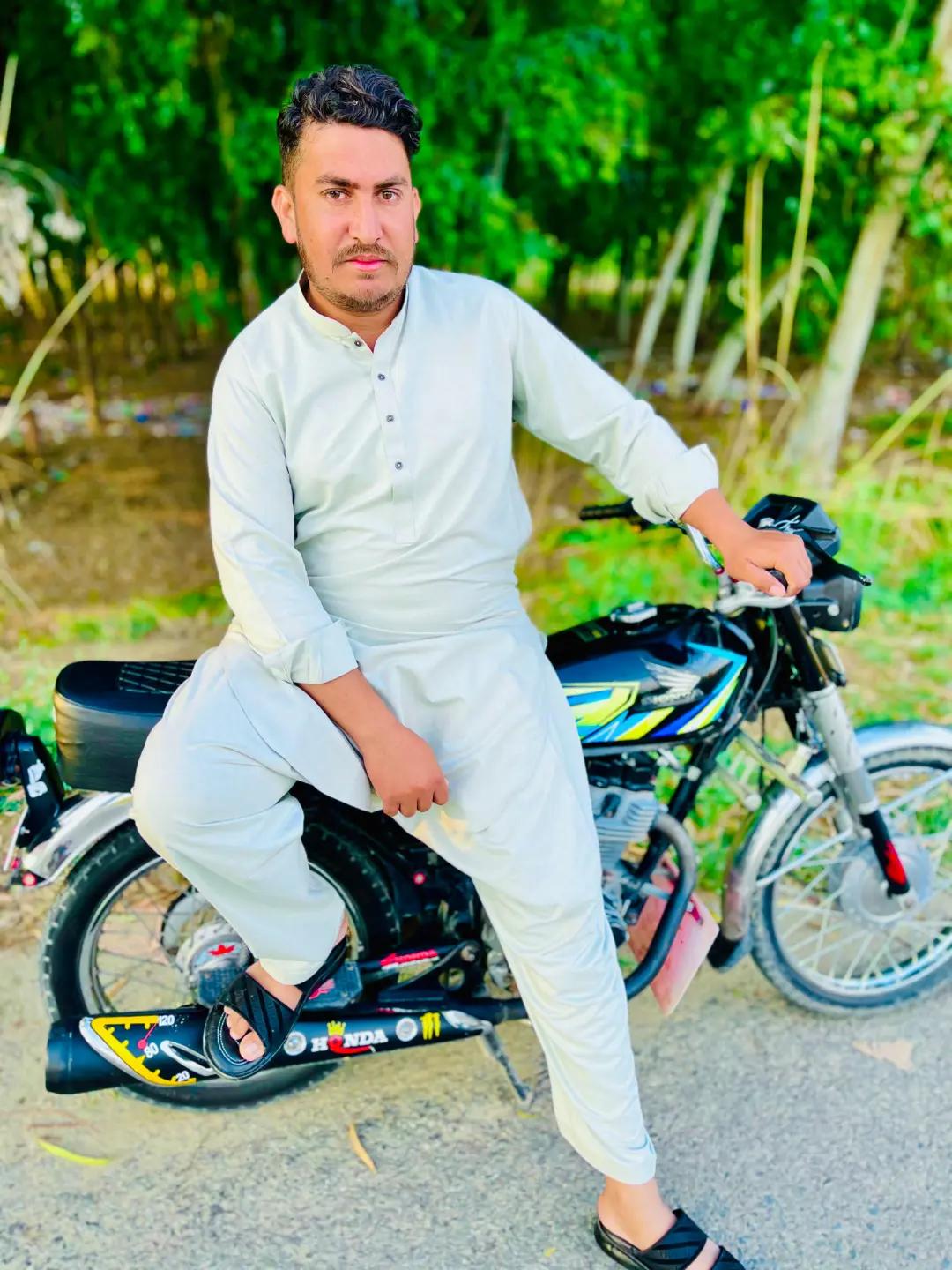 @🇵🇰Arslan Ashraf💝