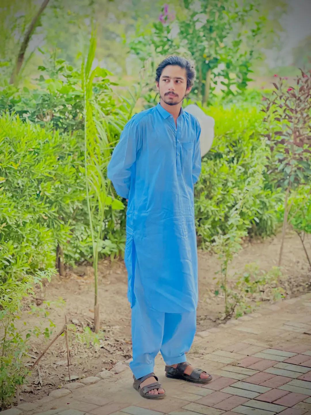 @👑تیمورــ زیادخیل🏴☠️💸