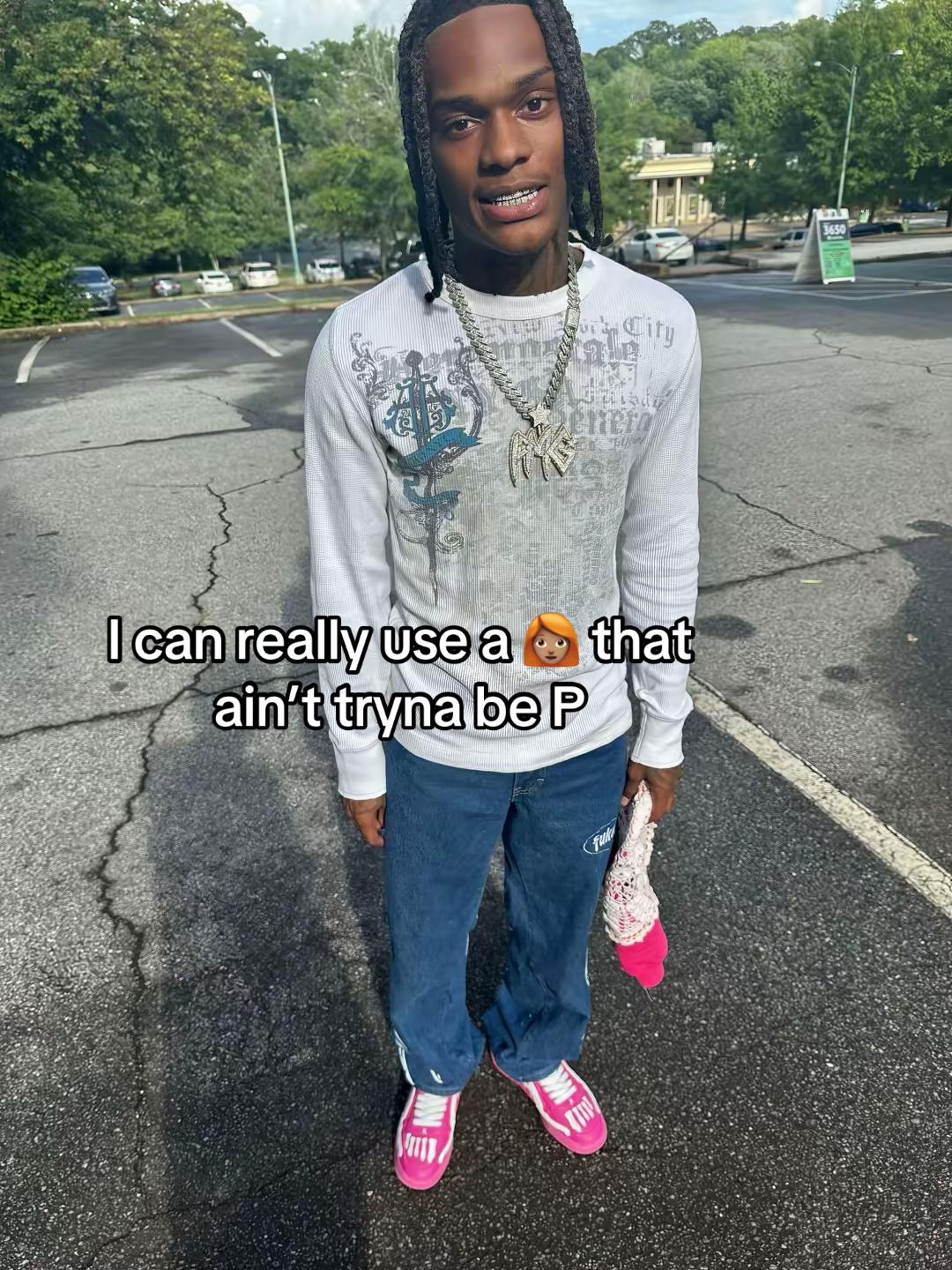 @🦹🏽