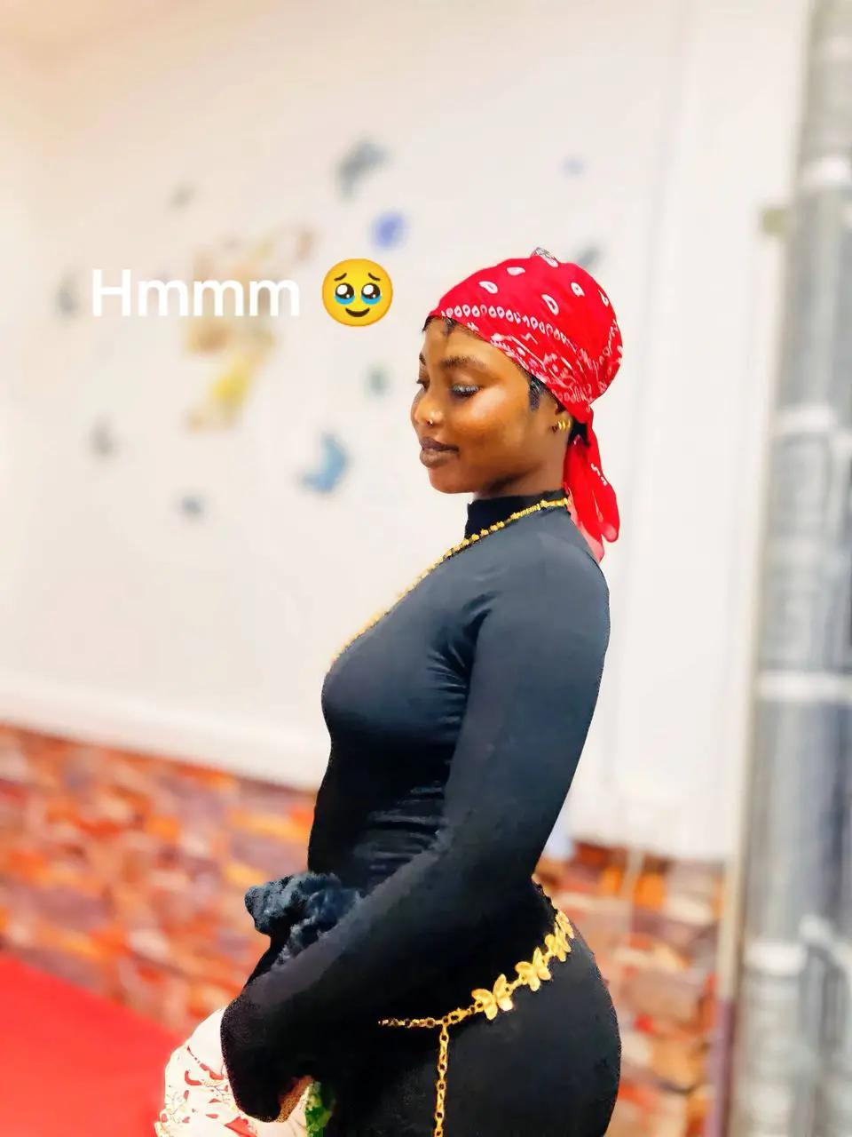 @QUEEN 🌹 YAA