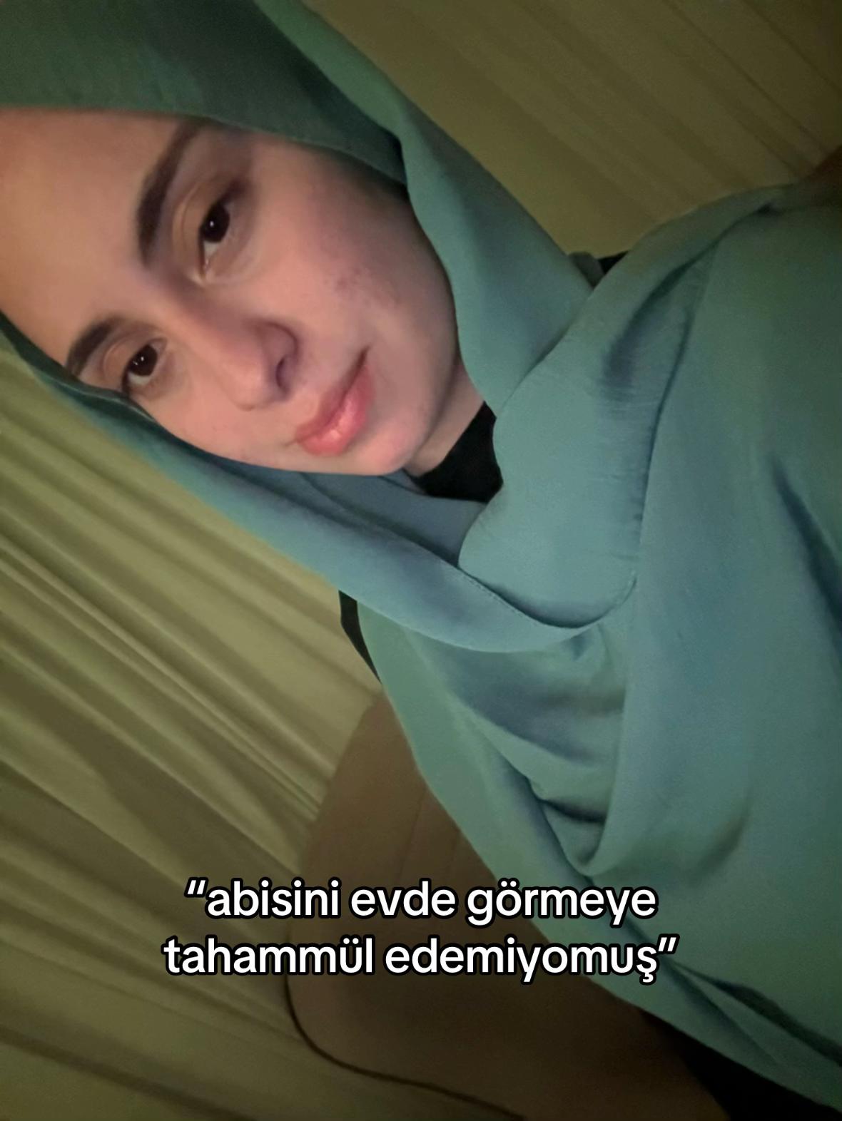 @dilara 𖣂