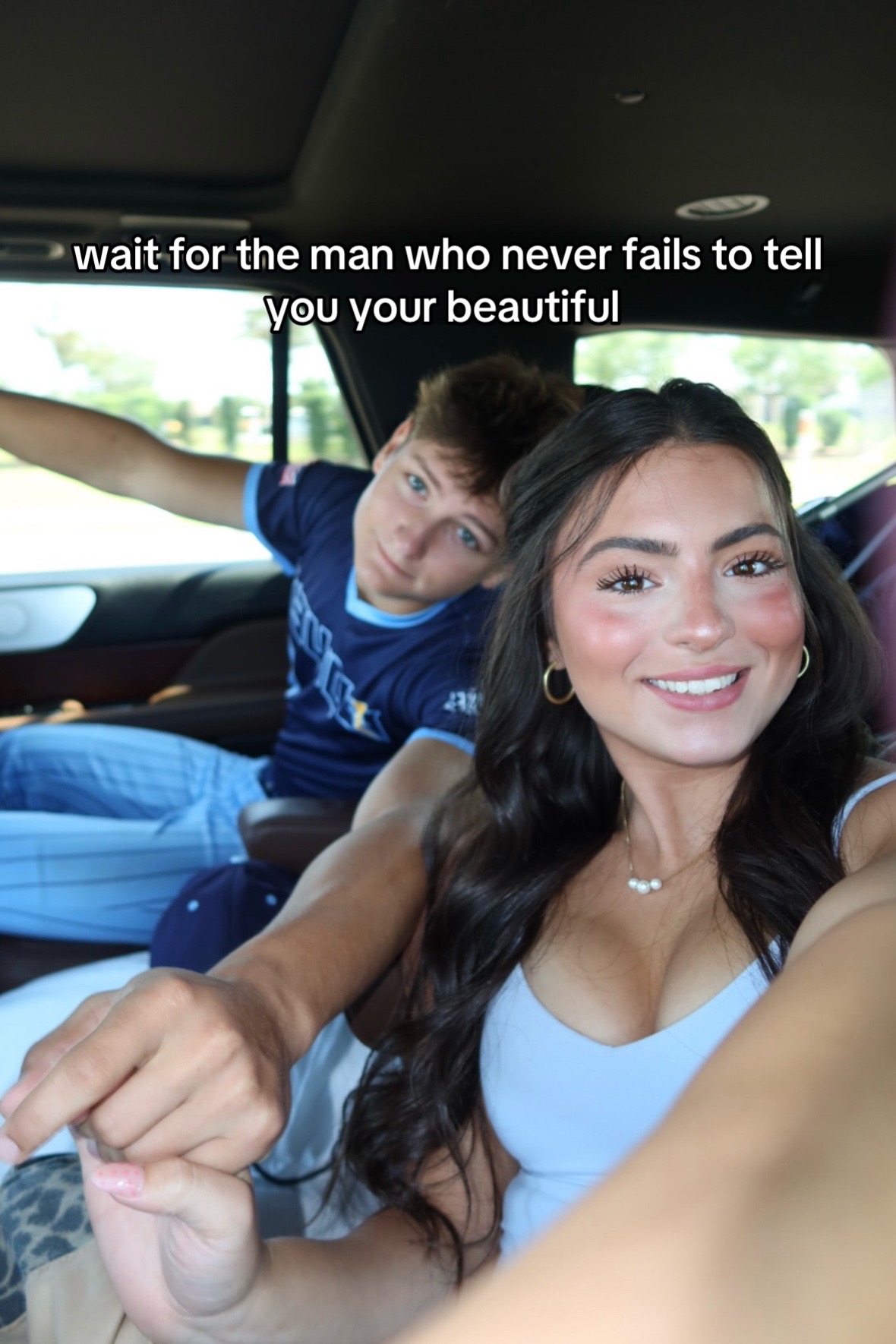 @fai😇💐