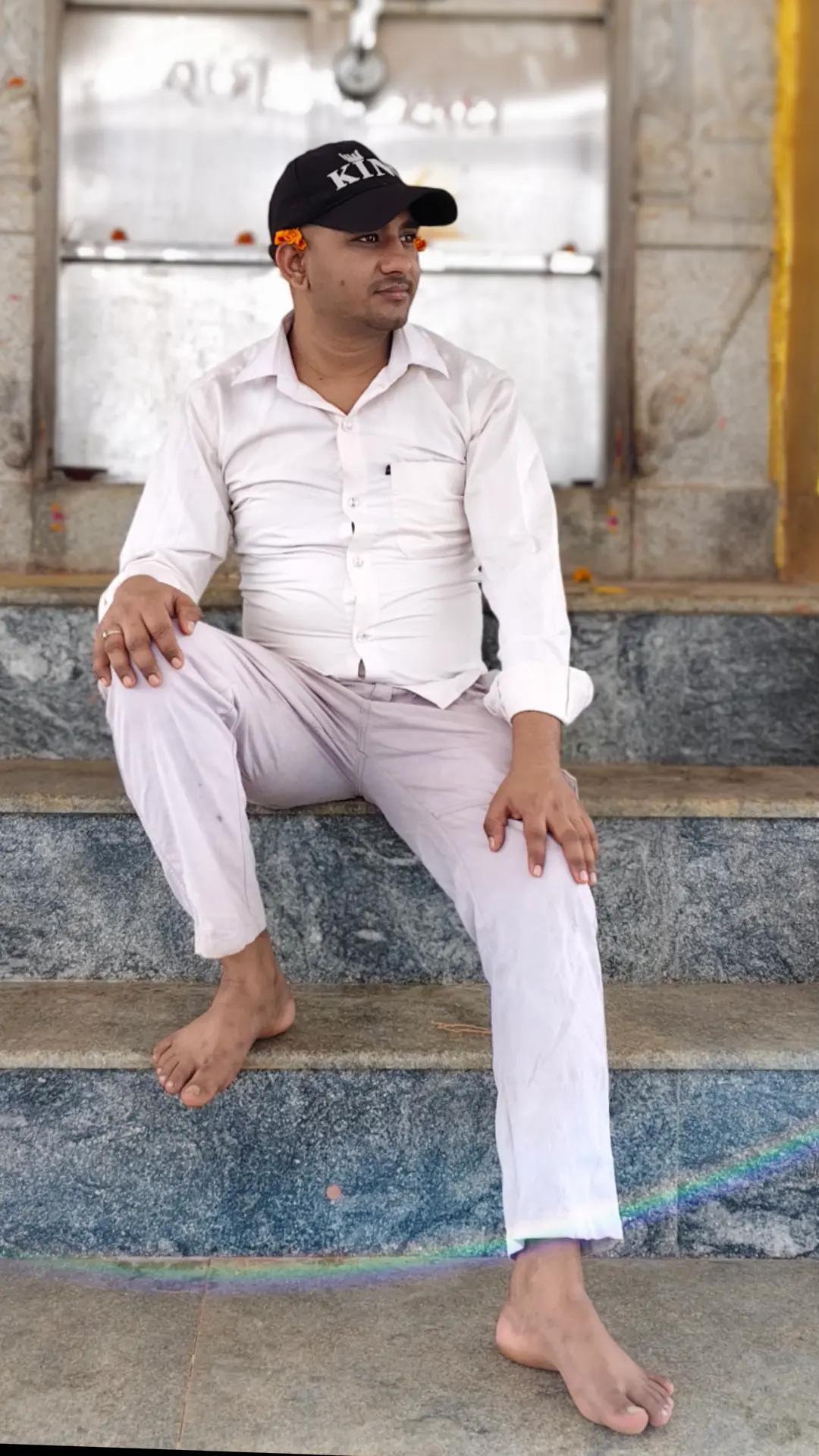 @shroffakhilesh