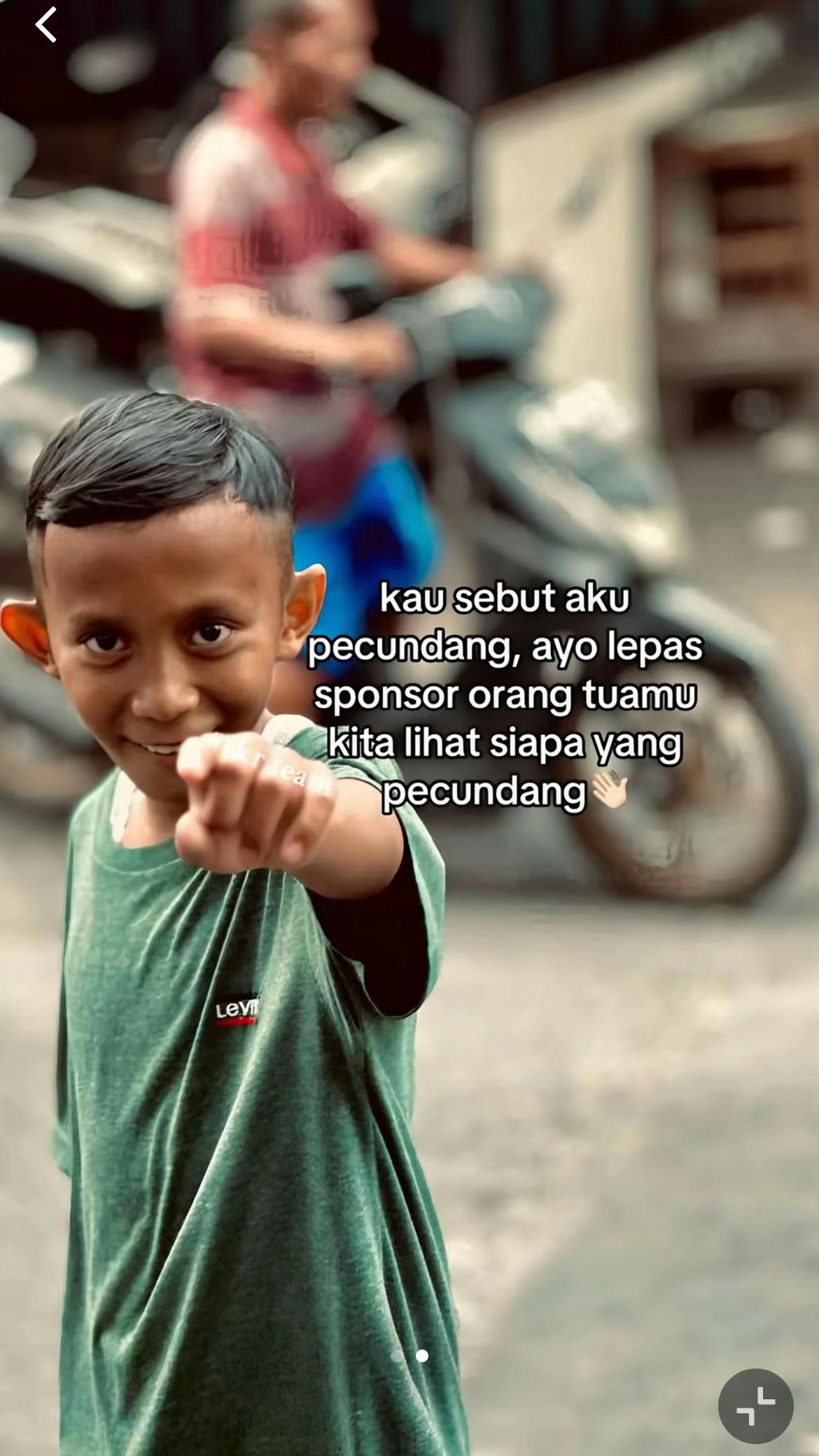 @ᏗᏝᎥ𒆜