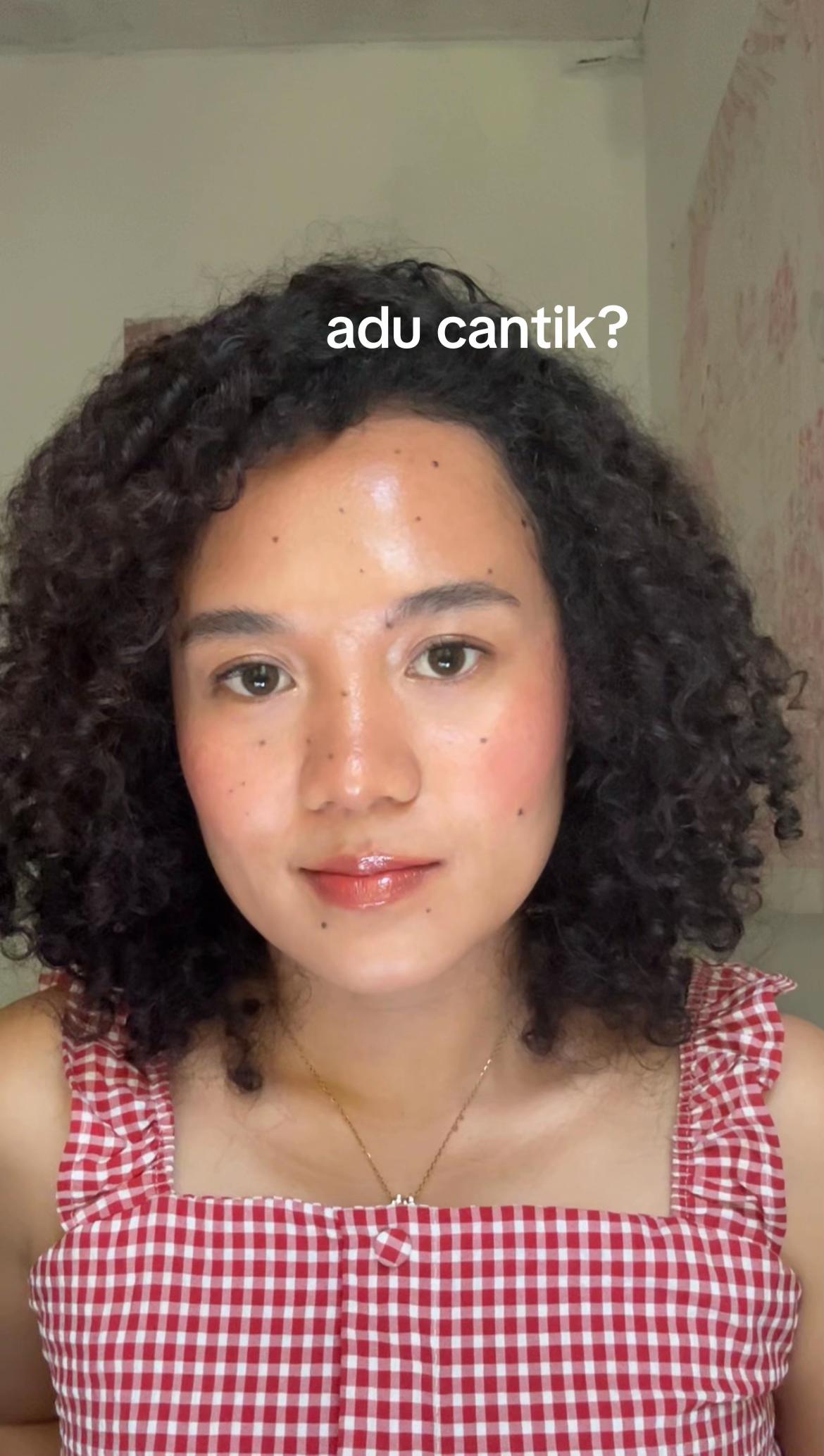 @veenique_