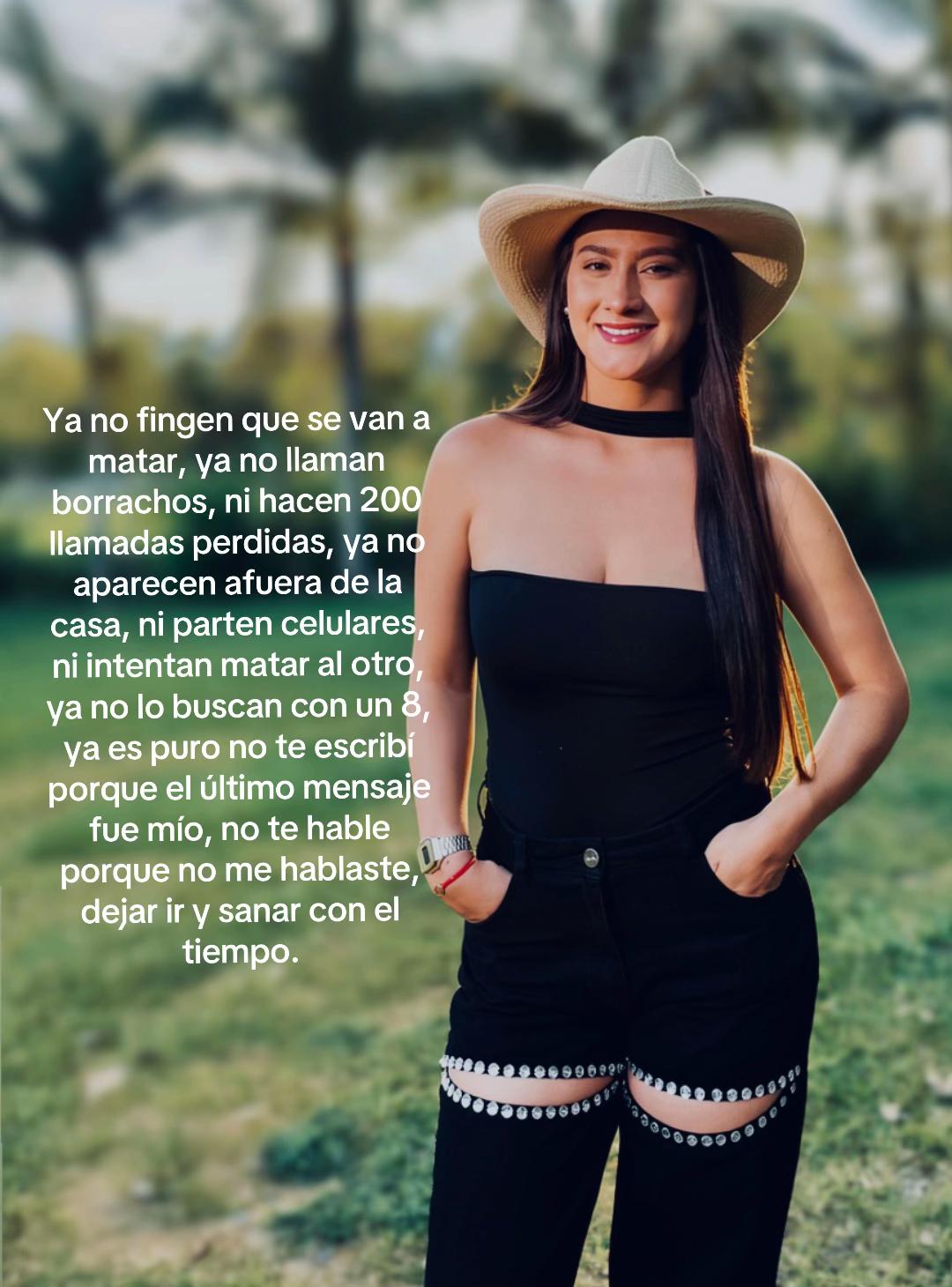 @𝒞