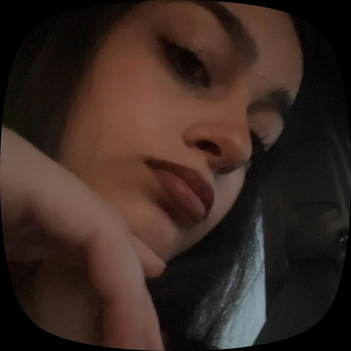 @🫶🏻💋