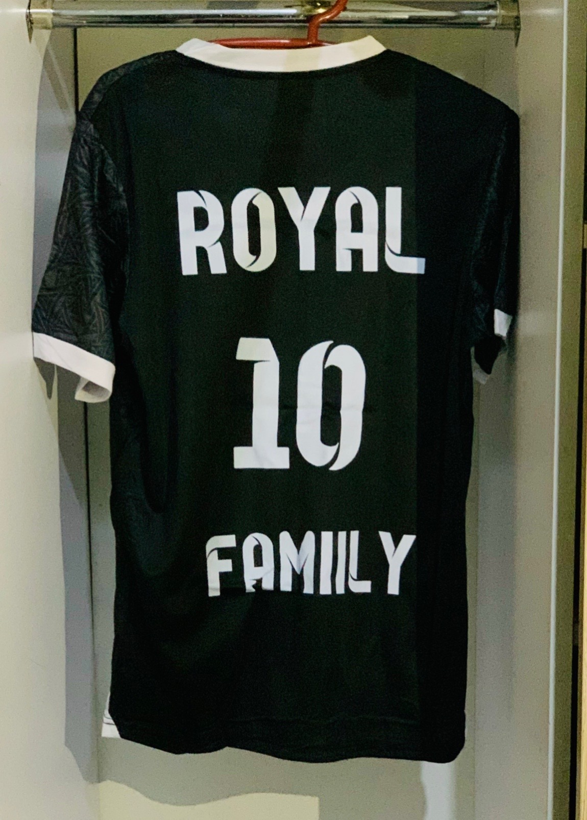@royal.family.ac
