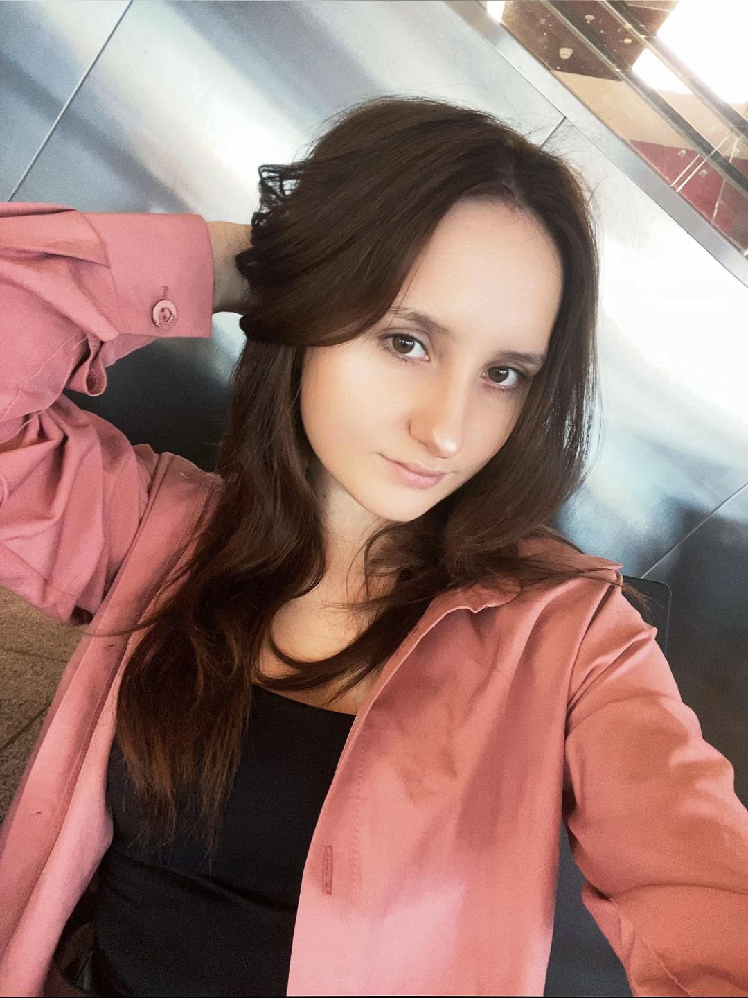 @aVoKaDiK💫