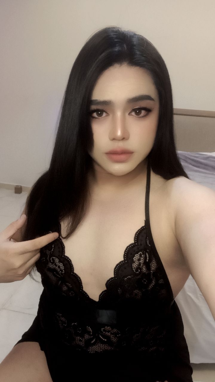 @mona_ladyboy