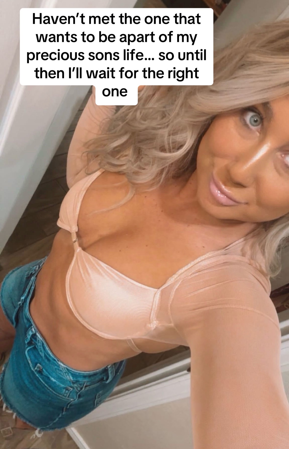 @Laceybarbieee