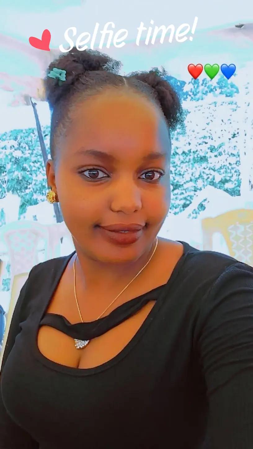 @indealqueen