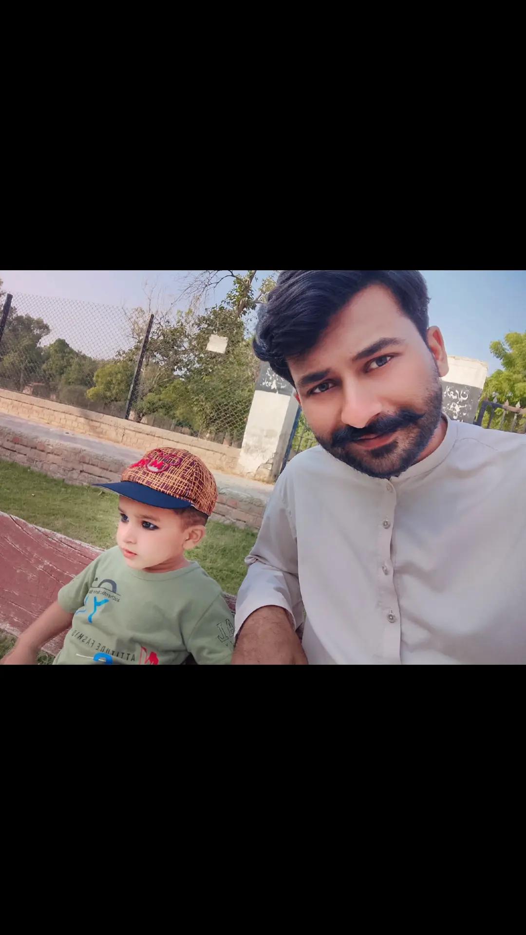 @Muzammil SarDar 🇶🇦 🇵🇰