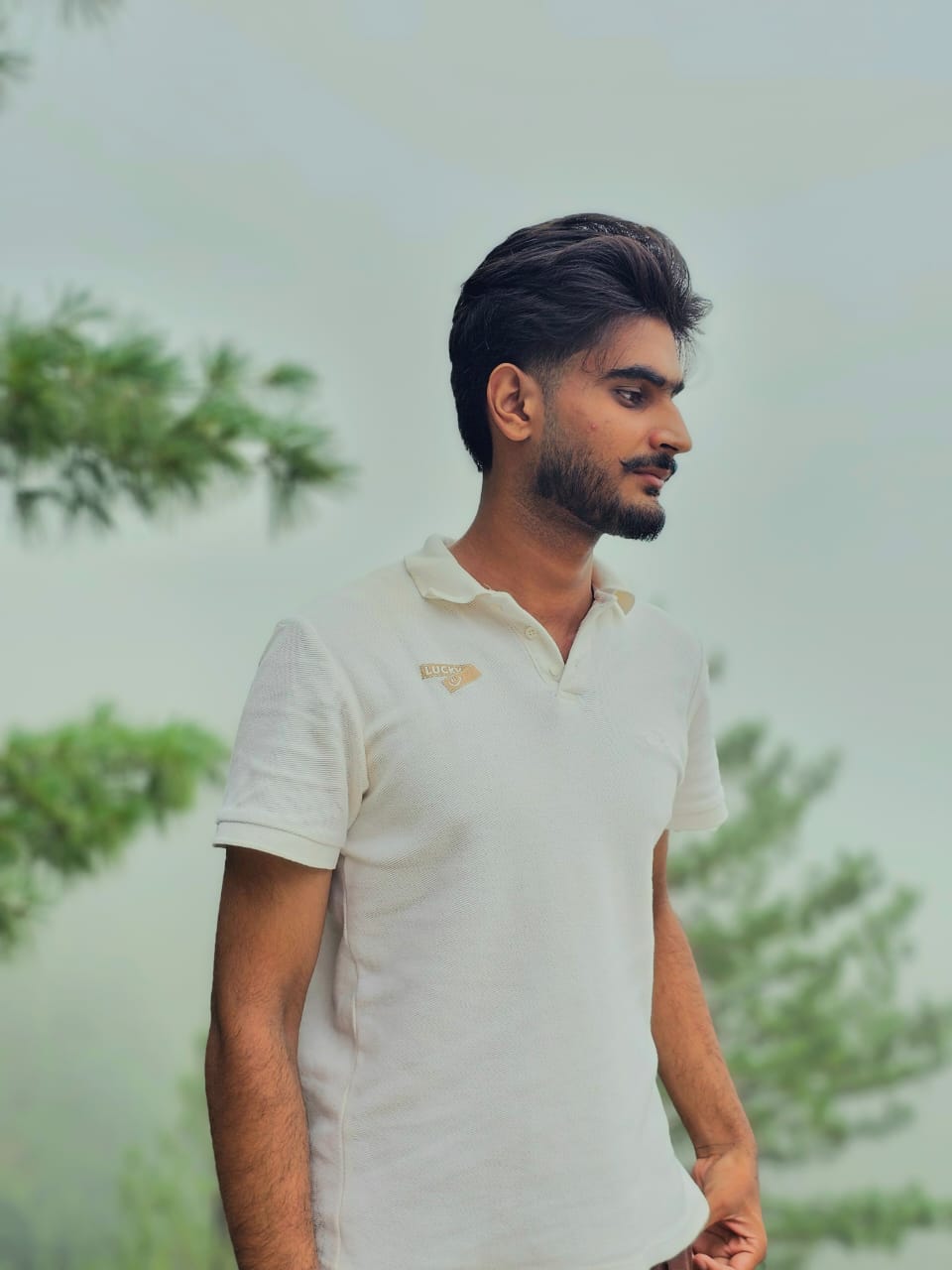 @Ahmad Mughal🦁👑