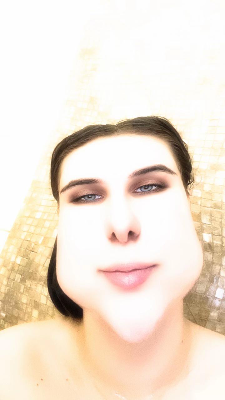 @Арина