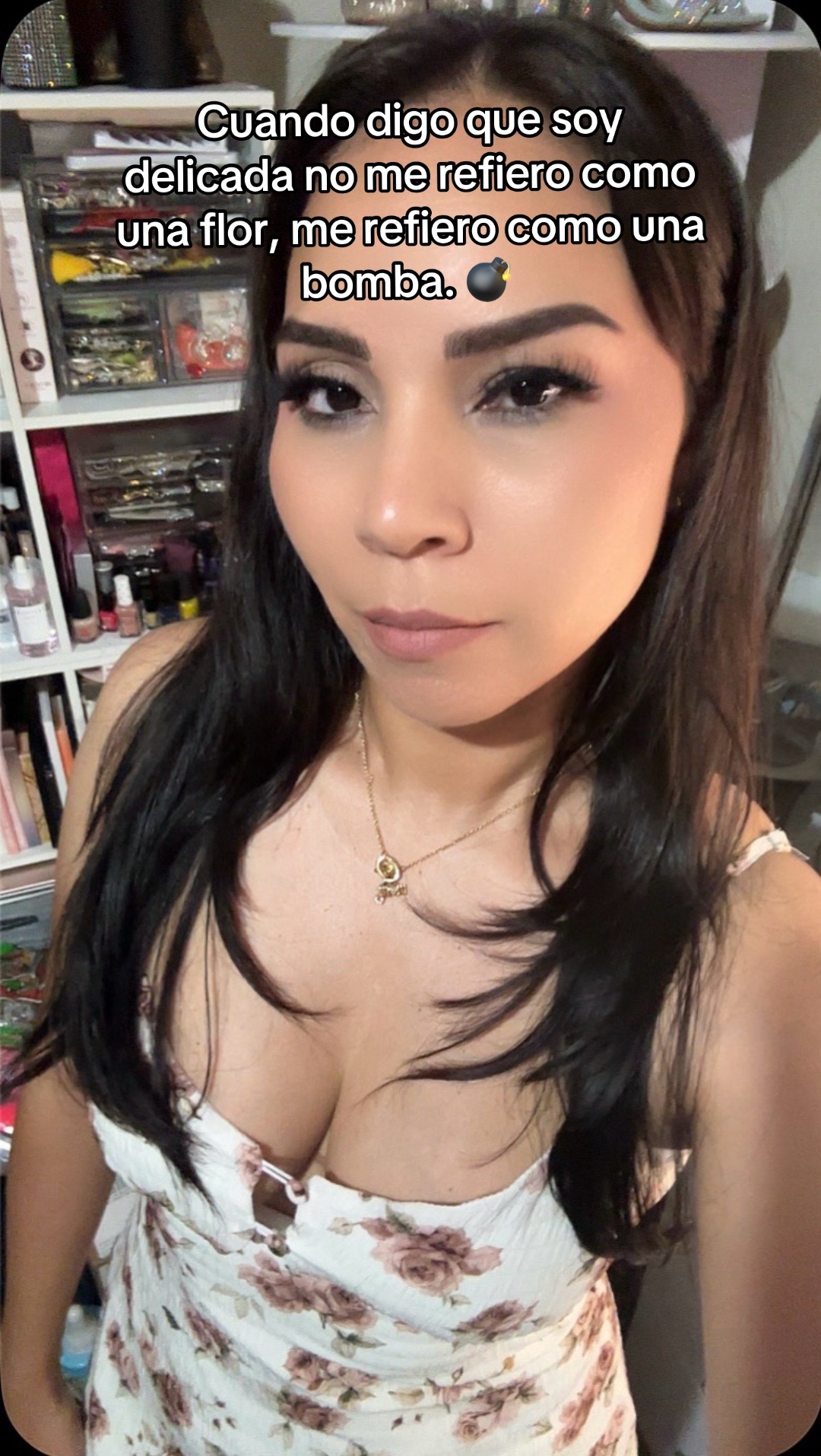 @️Angie Cast