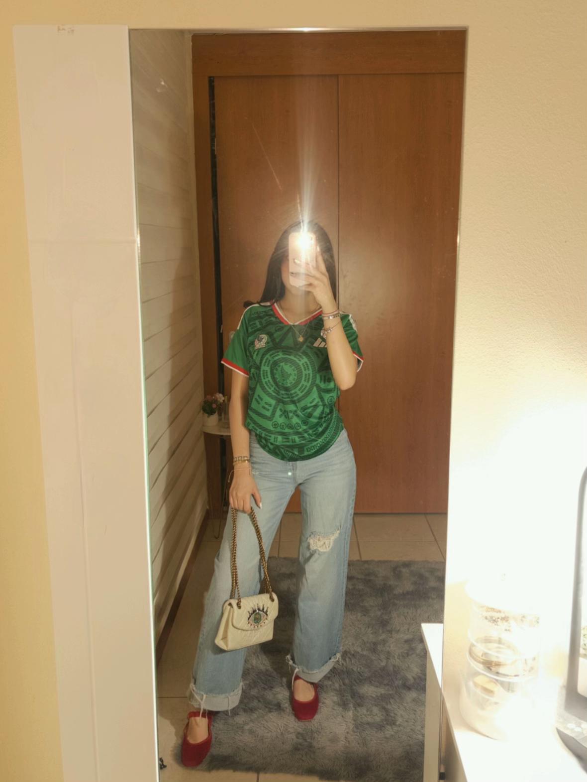 @danielamsrc