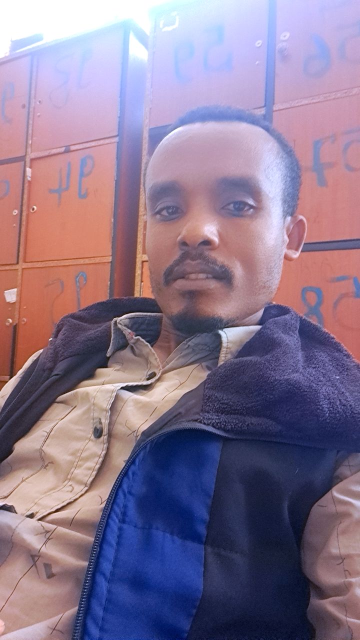 @Tesfahun Hailu/ና በይኝ ወምበርማ/