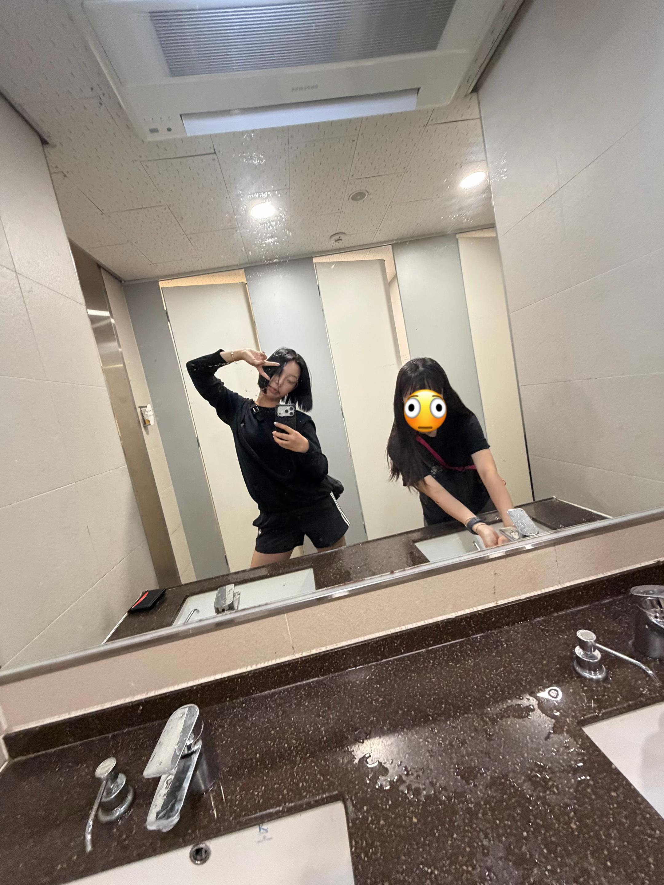 @지우