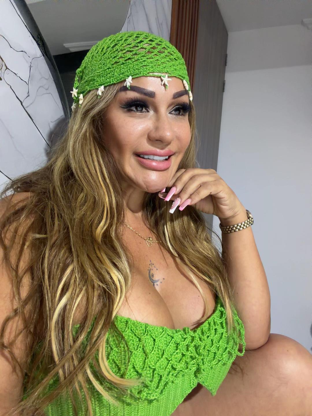 @Meralin