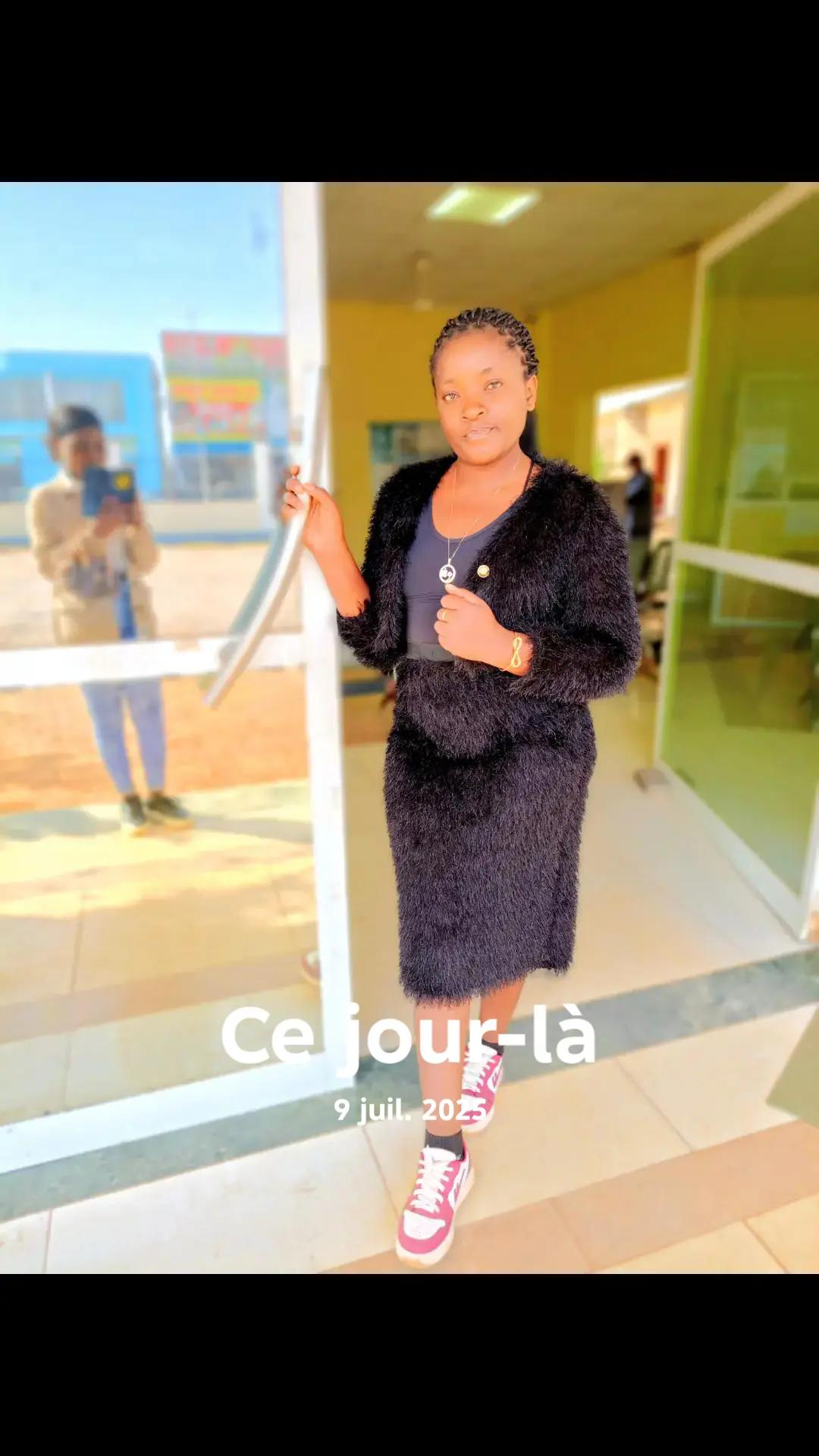 @Mrs shimba deborah god faveur