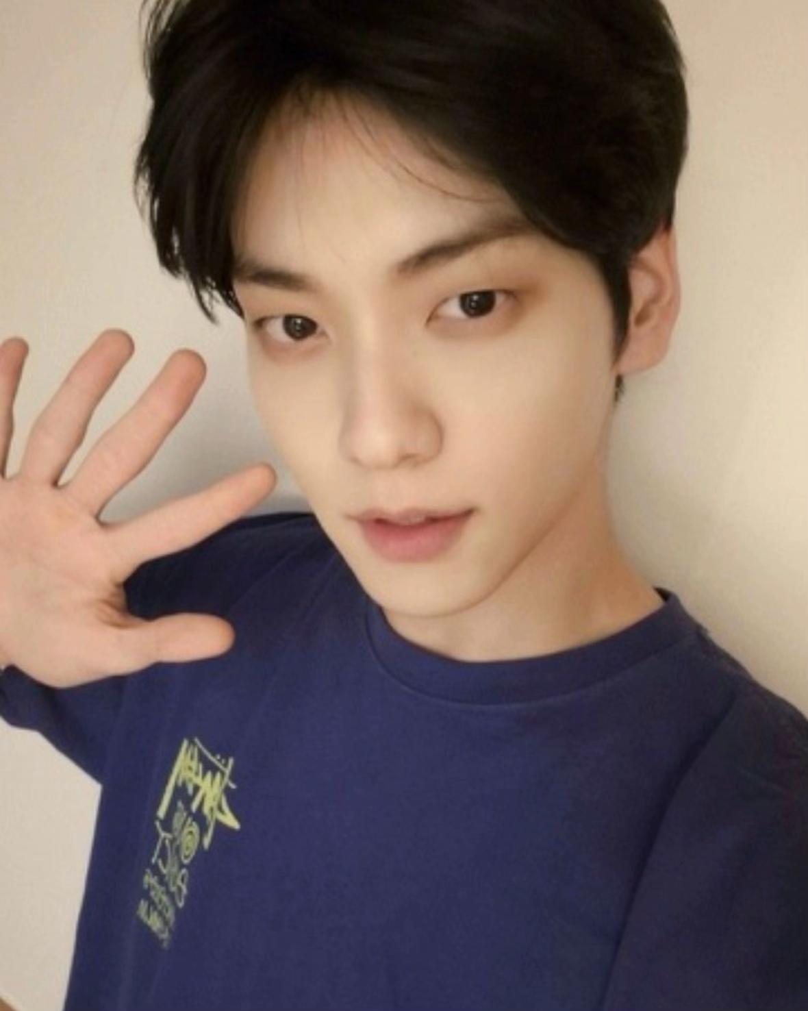 @soobin fara pantaloni