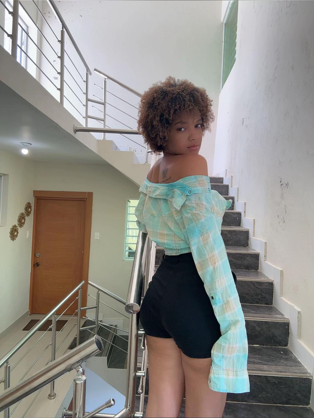 @M A R I E L I S C A R E L A 🤞