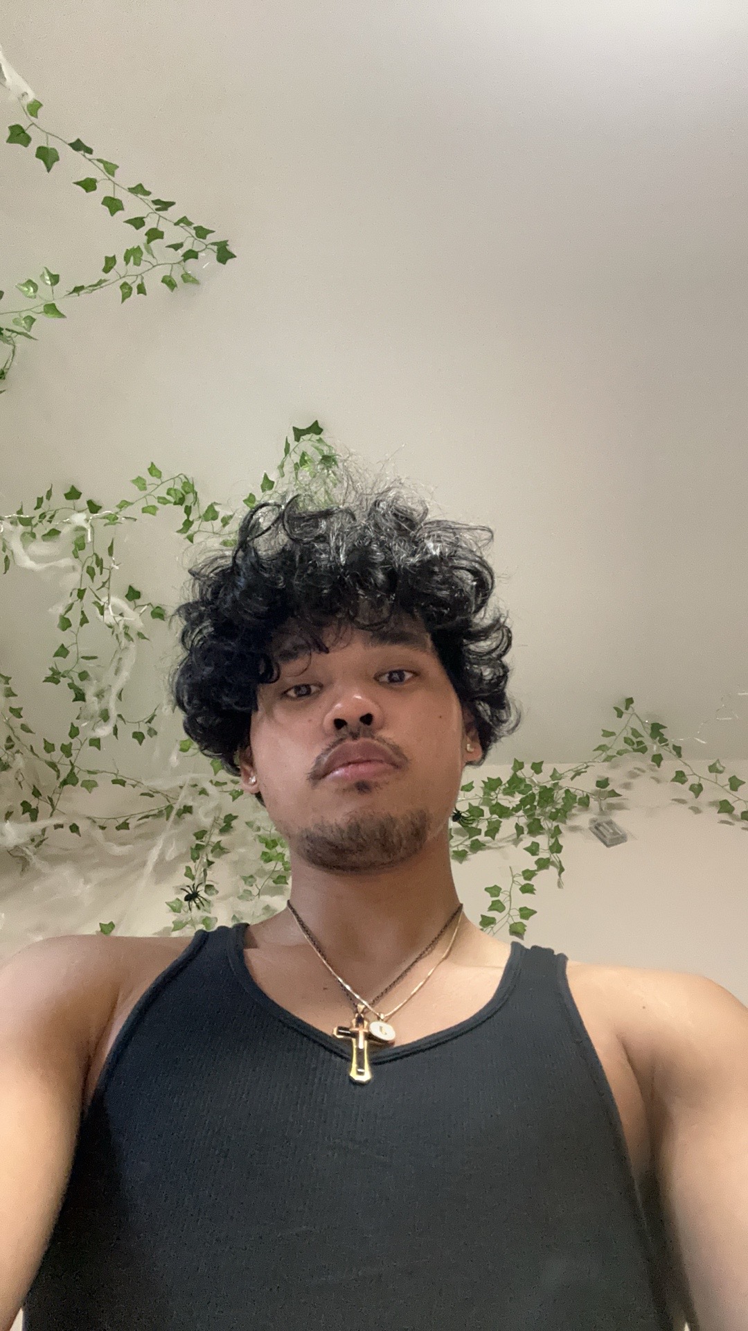 @N 0 I R