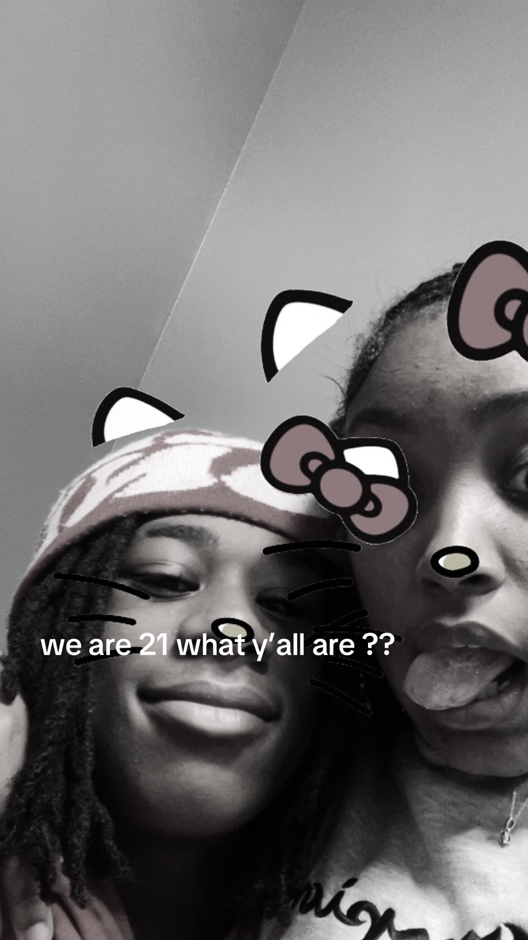 @kyla & zahyon 👩🏽&zwj;❤️&zwj;💋&zwj;👨🏾