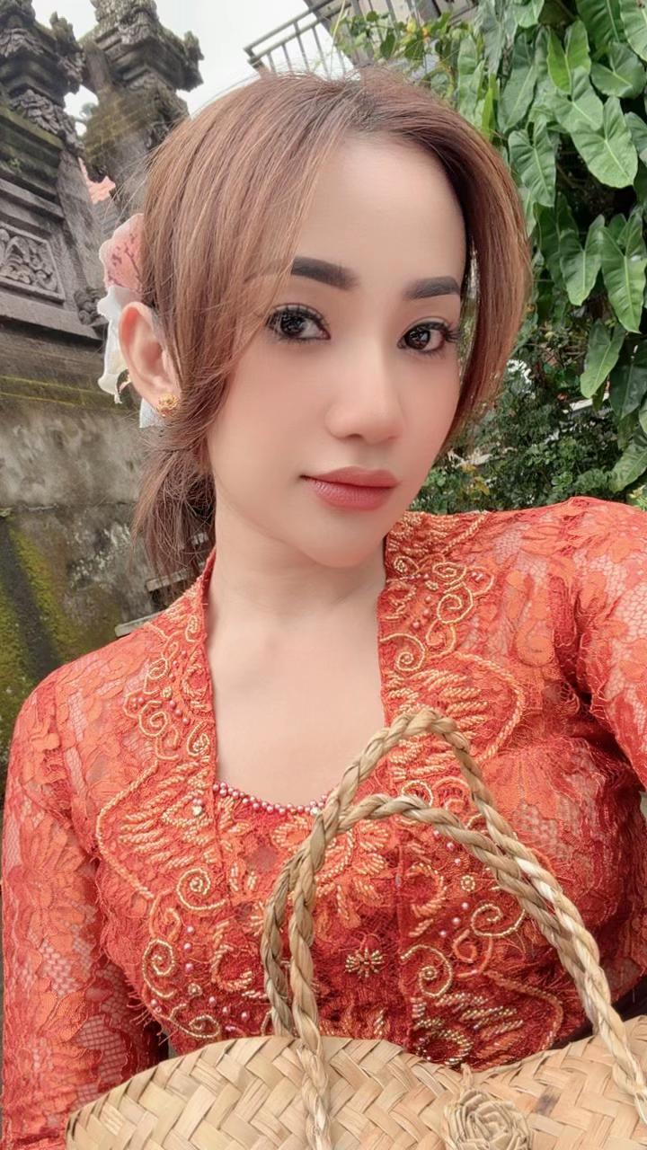 @dewiratihdjelita