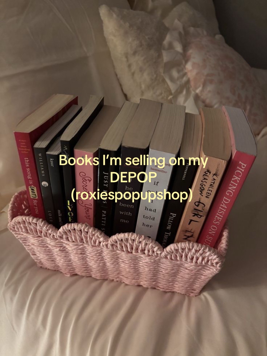 @roxie ✮⋆˙📖