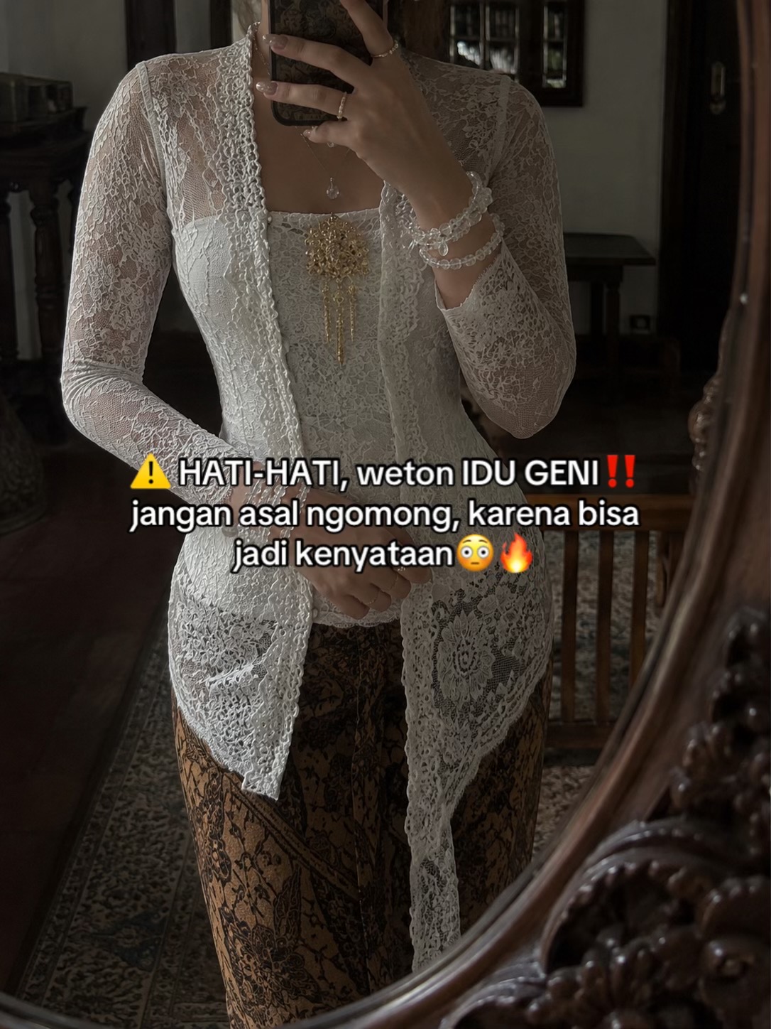@Zupazupazuu Crystal Jewelery