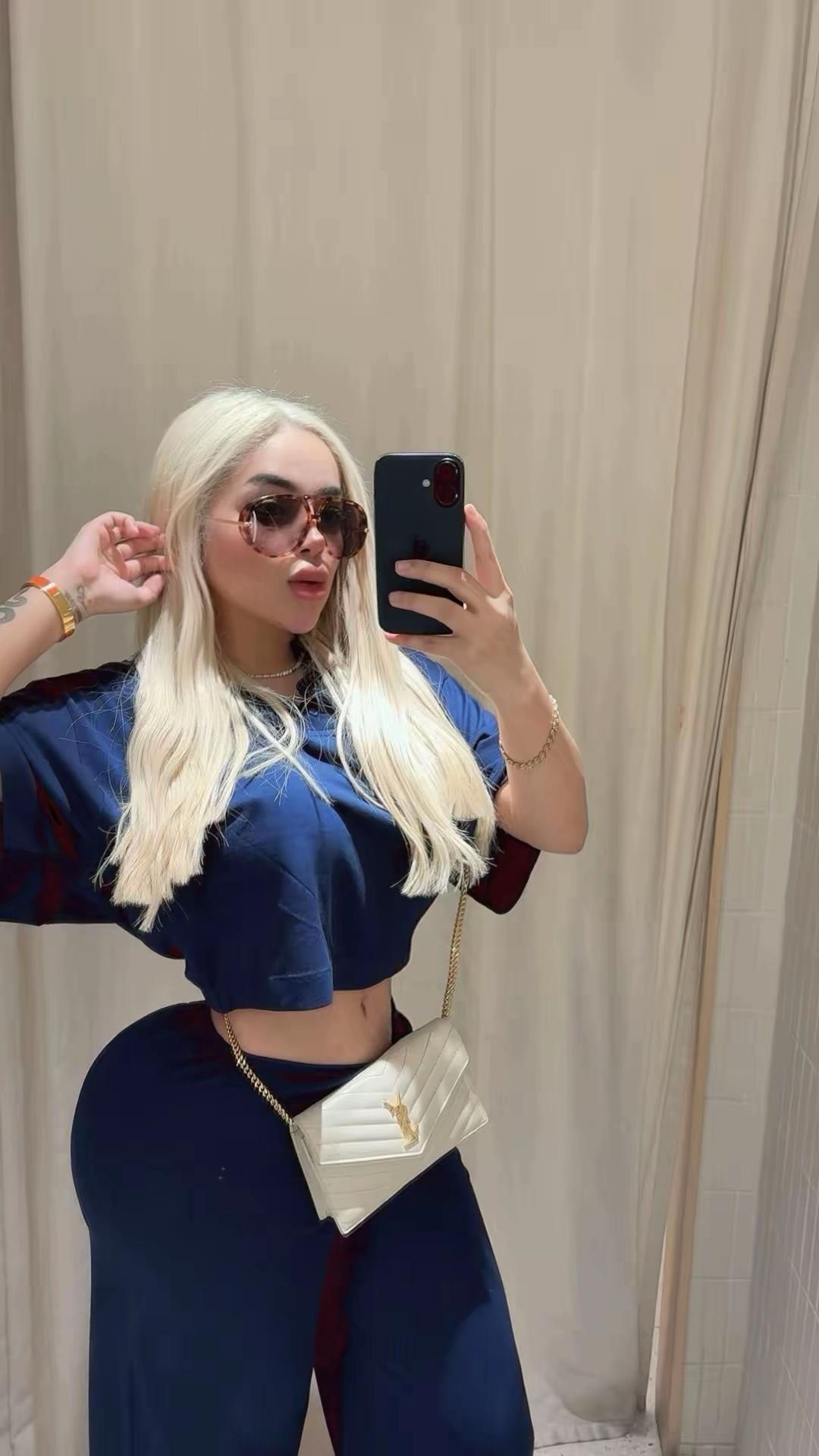 @1710lamu&ntilde;eca