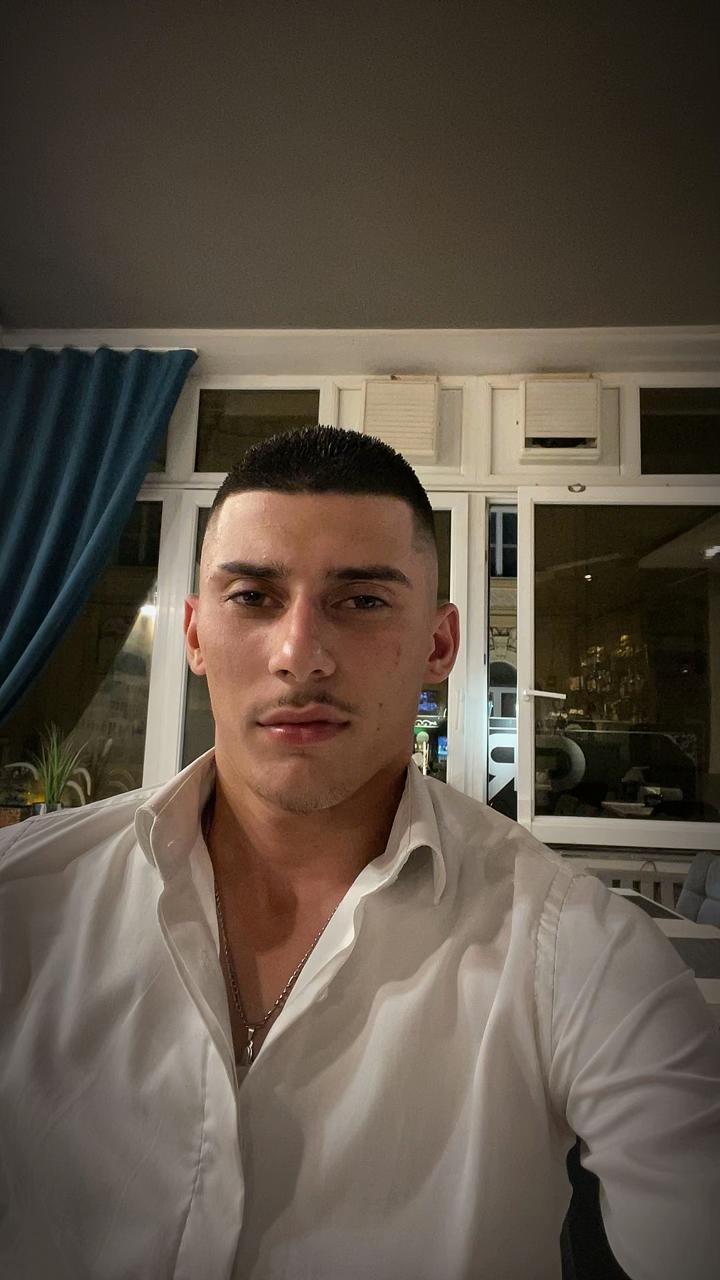 @F.N