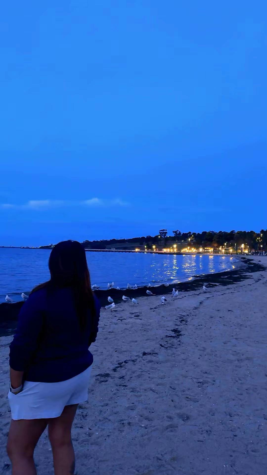 @tishanikaluarachchi
