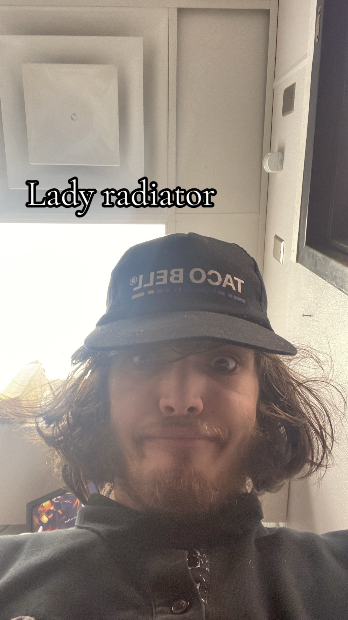 @Whiteboywitabonnet
