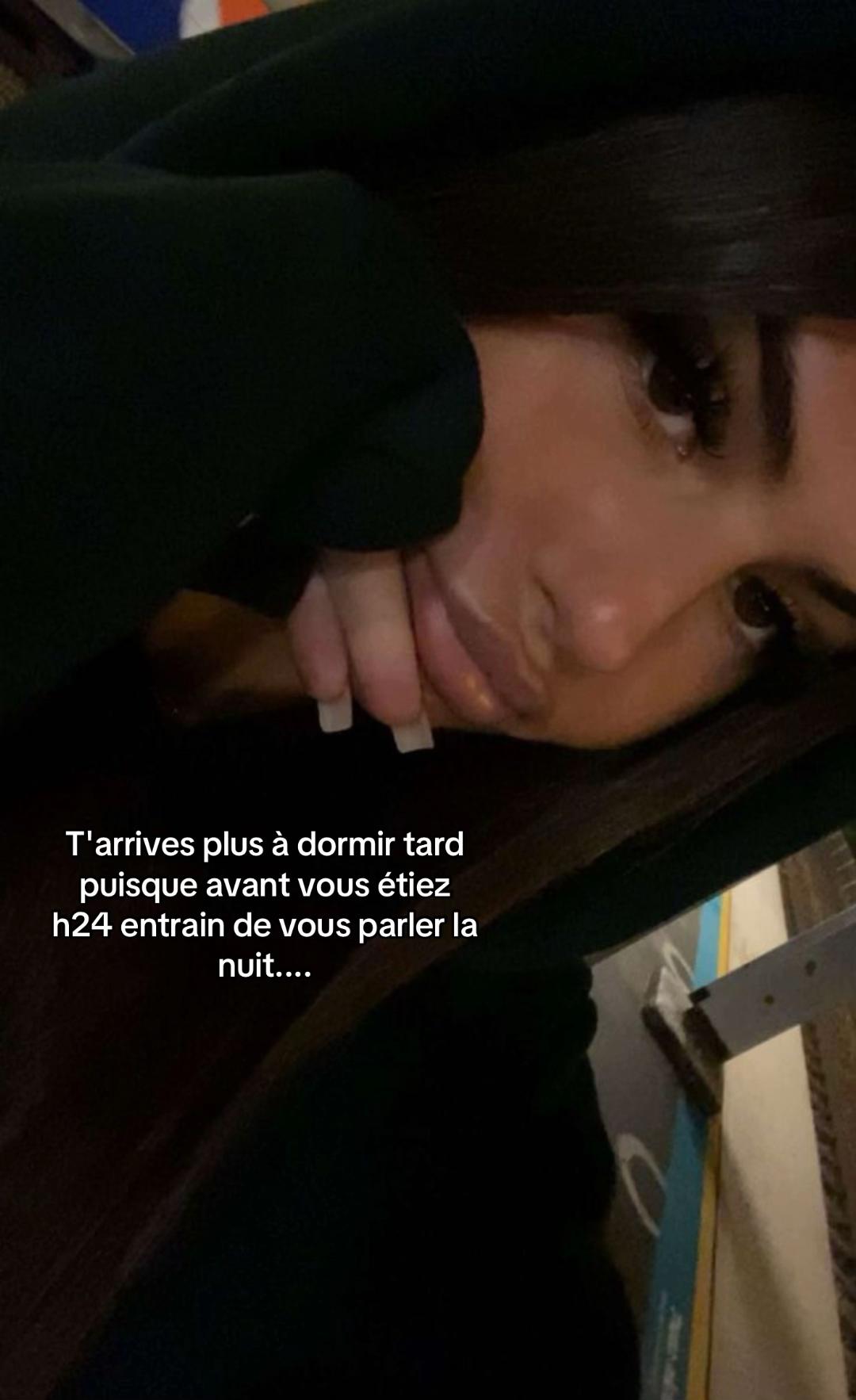 @𝒲