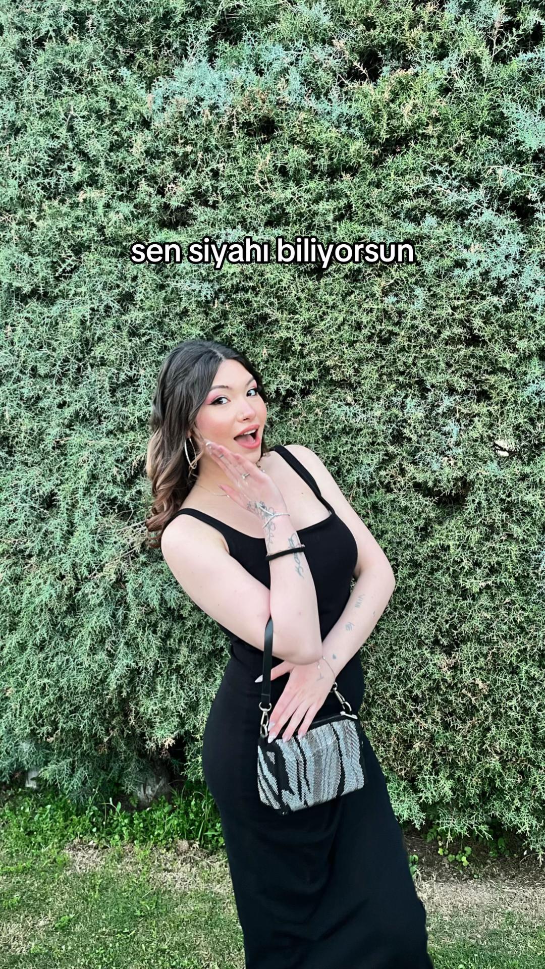 @lyaseminll