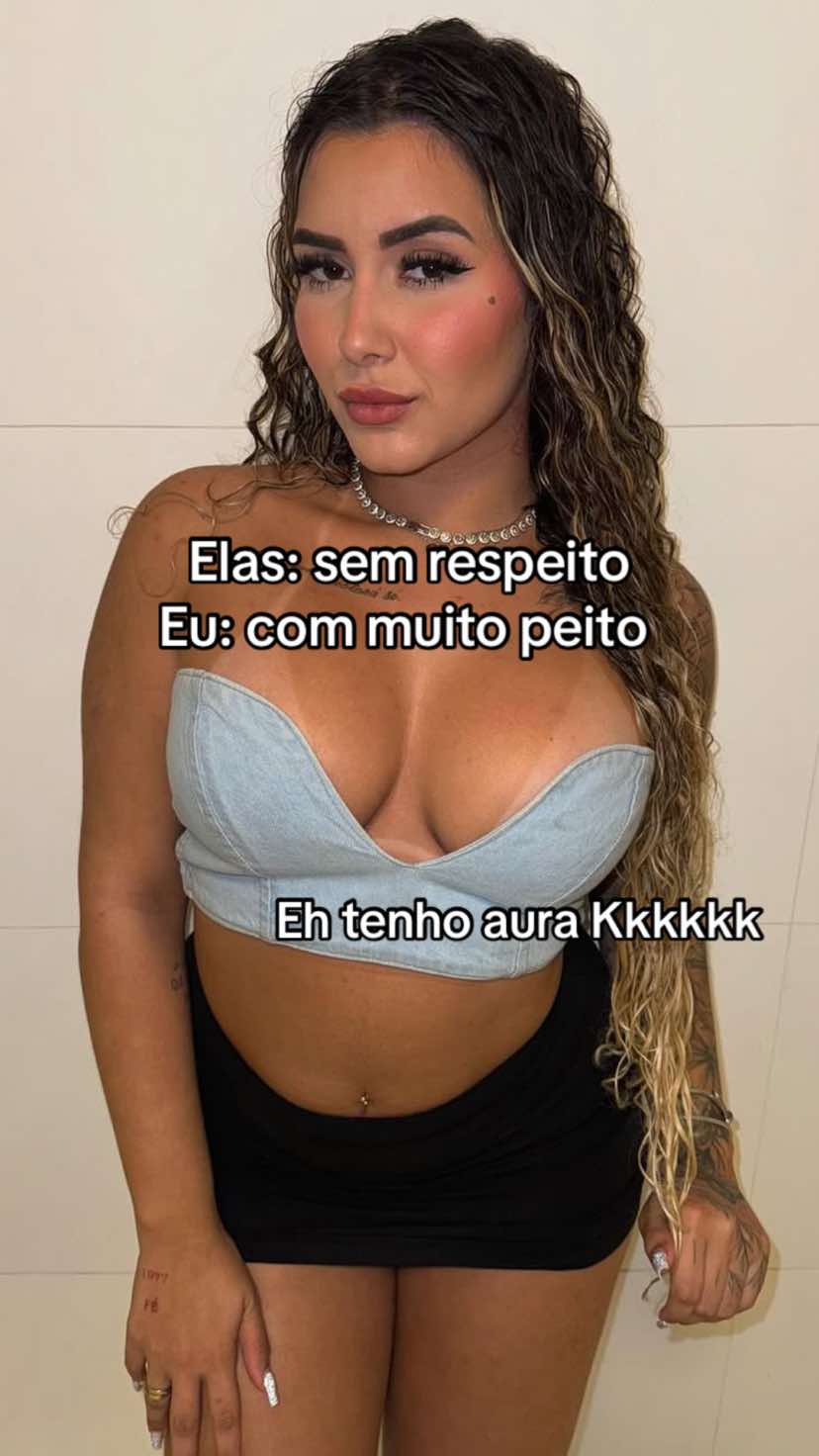 @Lara Emanuelle